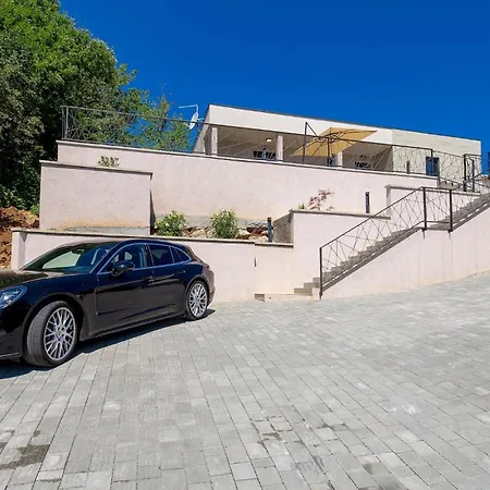 Castanea Holiday home