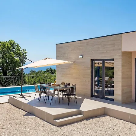 Castanea Holiday home
